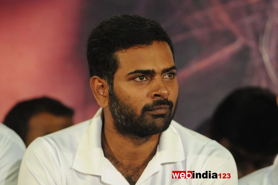 ആലുവാപ്പുഴയുടെ പ്രേമം അൽഫോൻസ്