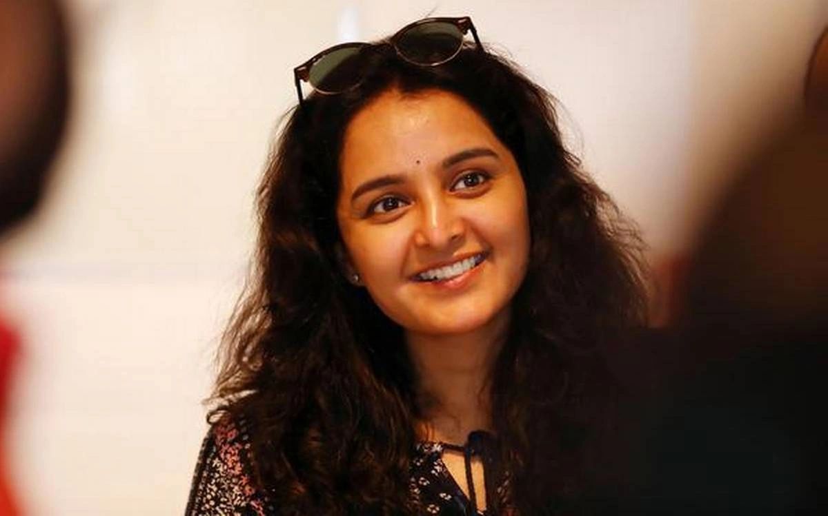 ഹരിമുരളീരവം ...