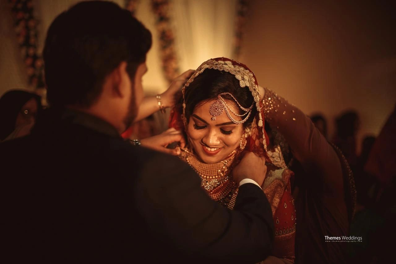 കന്നിപ്പളുങ്കേ പൊന്നും കിനാവേ സുന്ദരിപൊന്നാരേ