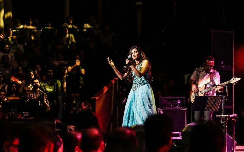 സംഗീതത്തിന്റെ അകന്പടി ഇല്ലാതെ ചില നല്ല ഗാനങ്ങൾ നമ്മുക്ക് ഇവിടെ ആസ്വദിക്കാം